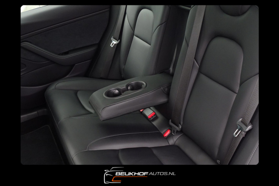 Tesla Model 3 Standard Trekhaak Navigatie Pano Leer Camera