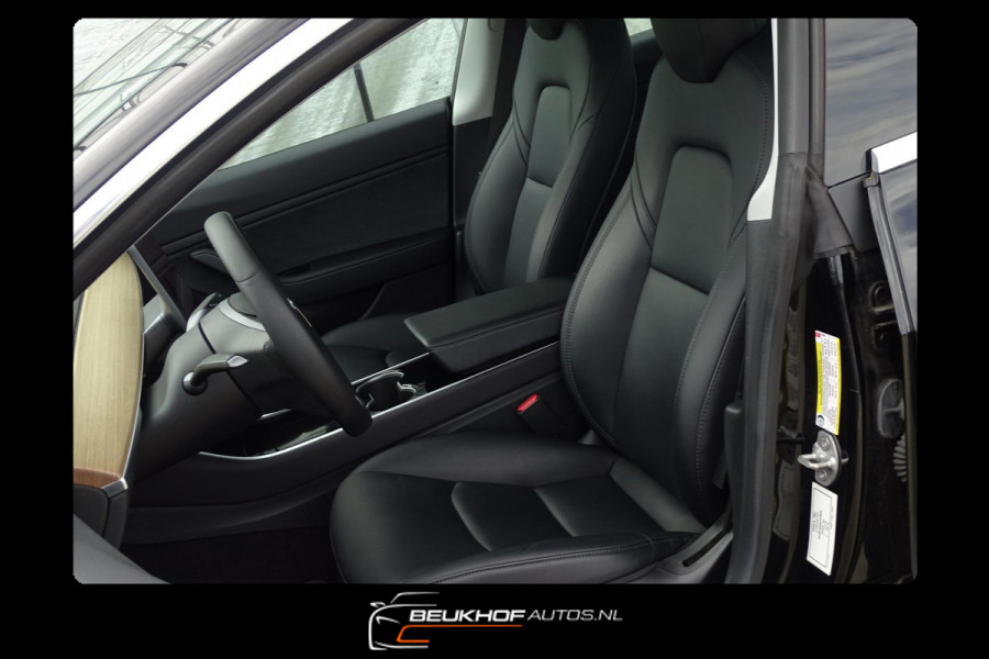 Tesla Model 3 Standard Trekhaak Navigatie Pano Leer Camera