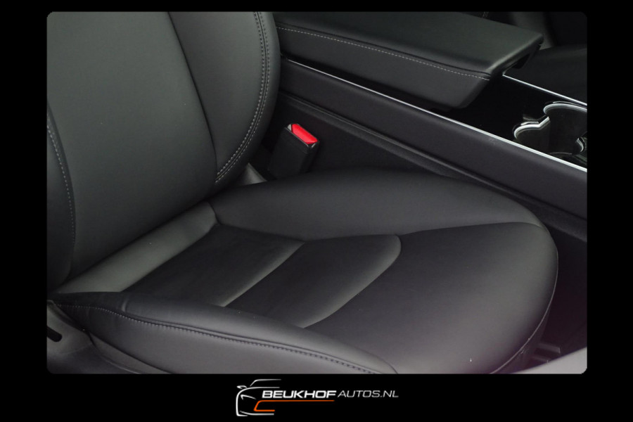 Tesla Model 3 Standard Trekhaak Navigatie Pano Leer Camera