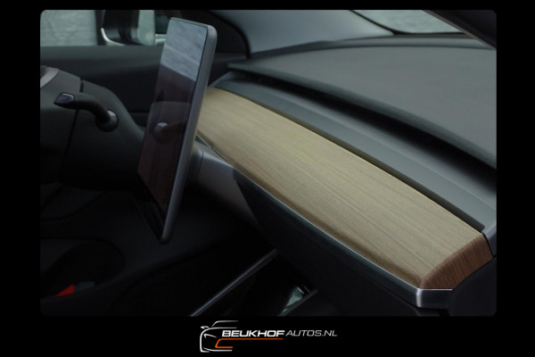 Tesla Model 3 Standard Trekhaak Navigatie Pano Leer Camera