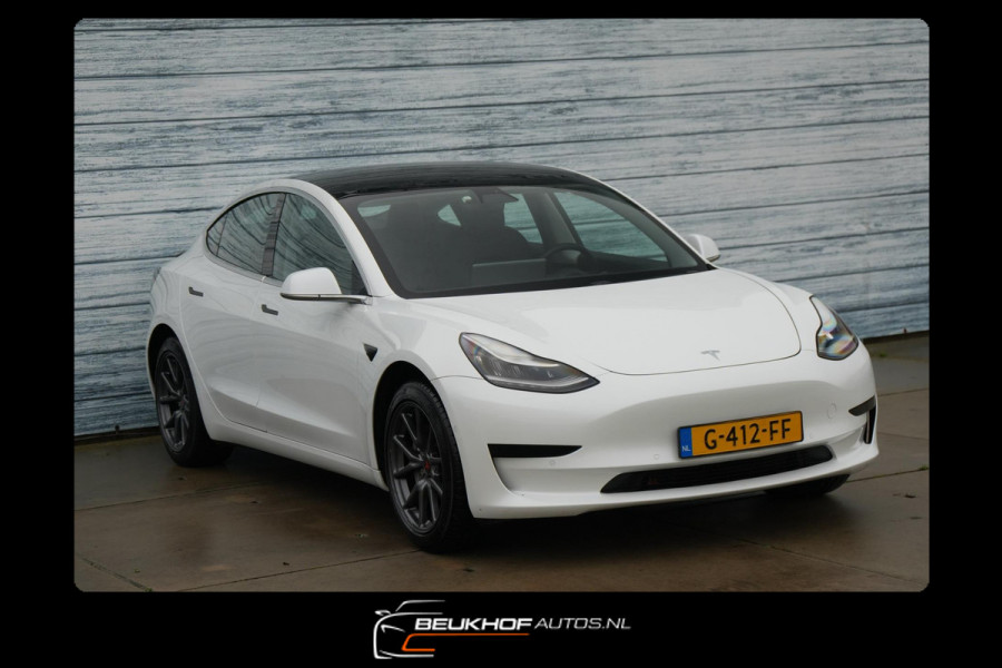 Tesla Model 3 Standard Trekhaak Navigatie Pano Leer Camera