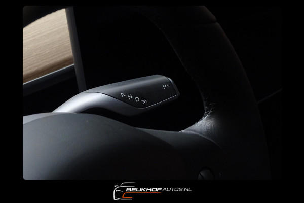 Tesla Model 3 Standard Trekhaak Navigatie Pano Leer Camera