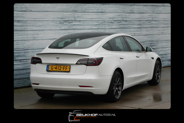 Tesla Model 3 Standard Trekhaak Navigatie Pano Leer Camera