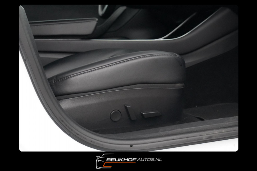 Tesla Model 3 Standard Trekhaak Navigatie Pano Leer Camera