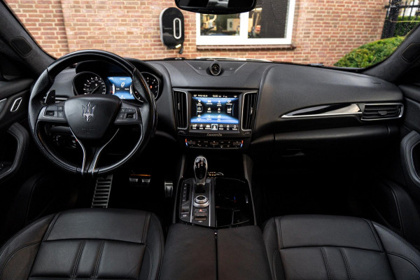 Maserati Levante 3.0 V6 S TwinTurbo AWD GranSport 430 PK Leder Luchtvering 21''
