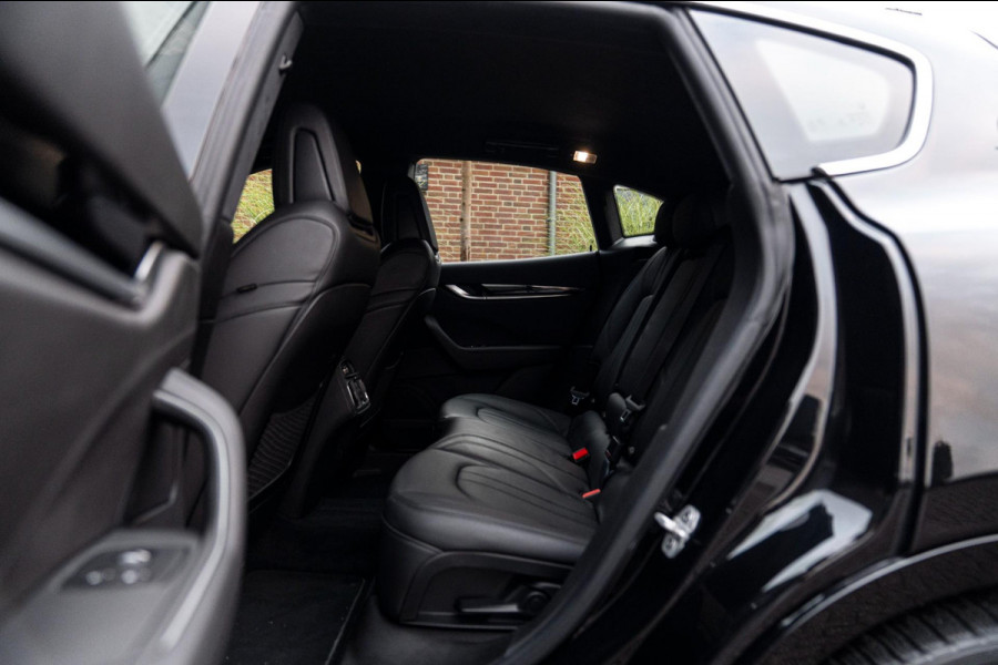 Maserati Levante 3.0 V6 S TwinTurbo AWD GranSport 430 PK Leder Luchtvering 21''