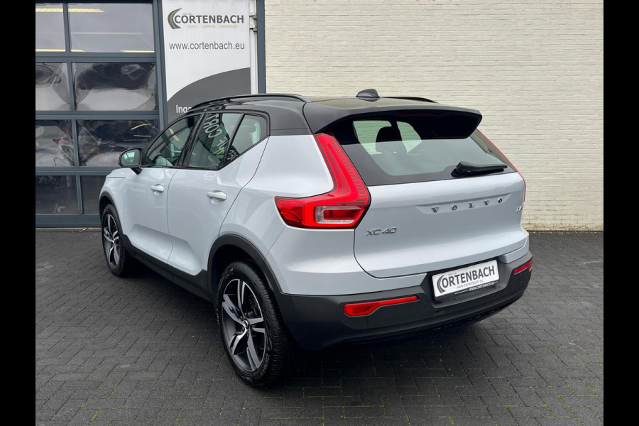 Volvo XC40 2.0 B4 AWD R-Design | Cruise control | 360 camera | Metallic | Apple carplay |