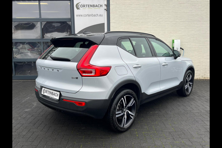 Volvo XC40 2.0 B4 AWD R-Design | Cruise control | 360 camera | Metallic | Apple carplay |