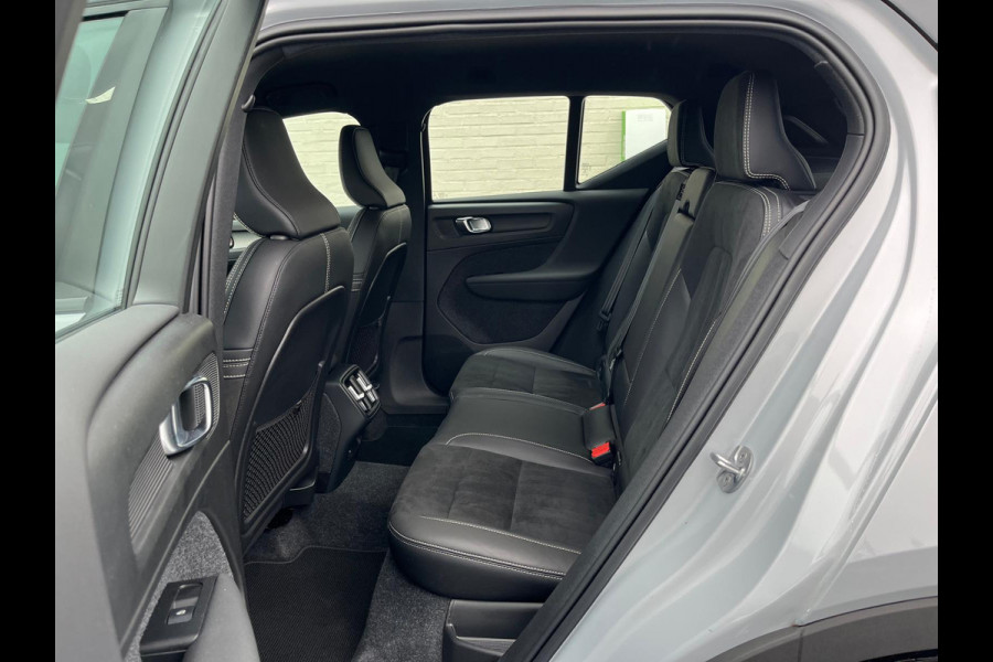 Volvo XC40 2.0 B4 AWD R-Design | Cruise control | 360 camera | Metallic | Apple carplay |