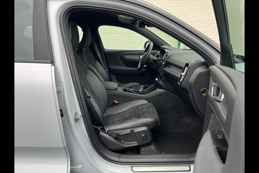 Volvo XC40 2.0 B4 AWD R-Design | Cruise control | 360 camera | Metallic | Apple carplay |