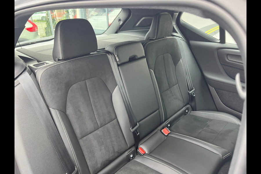 Volvo XC40 2.0 B4 AWD R-Design | Cruise control | 360 camera | Metallic | Apple carplay |