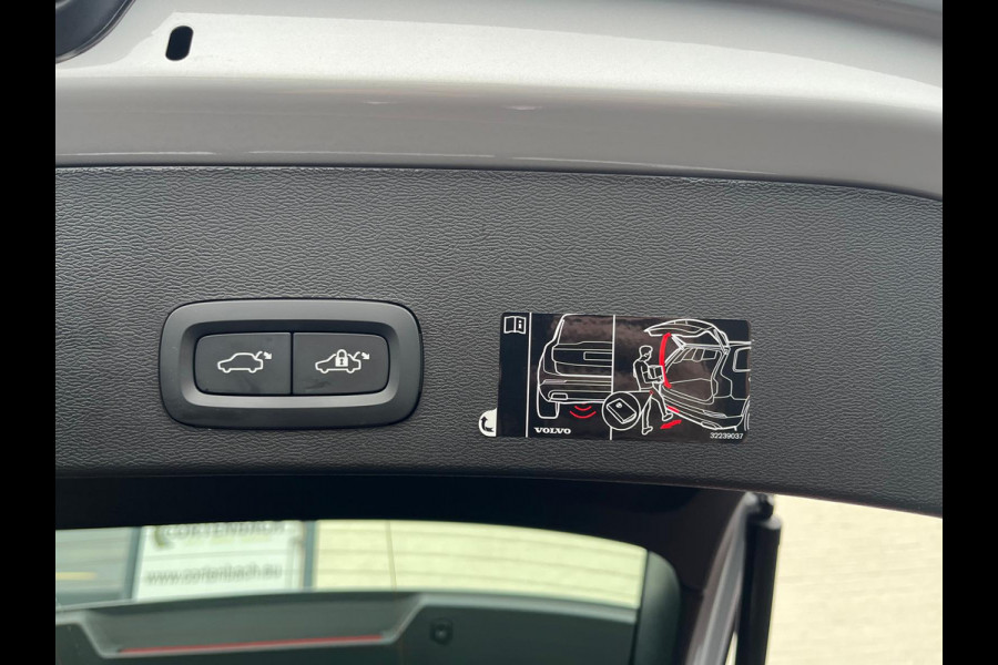 Volvo XC40 2.0 B4 AWD R-Design | Cruise control | 360 camera | Metallic | Apple carplay |