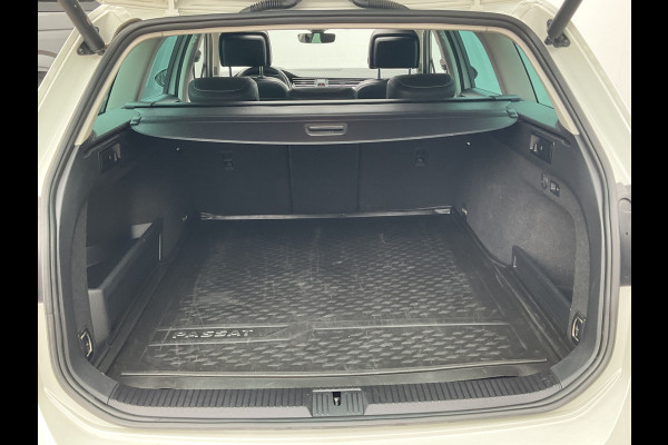 Volkswagen Passat Variant 1.4 TSI PHEV GTE Pano.dak Trekhaak Adap.cruise Stoel.stuurverw.