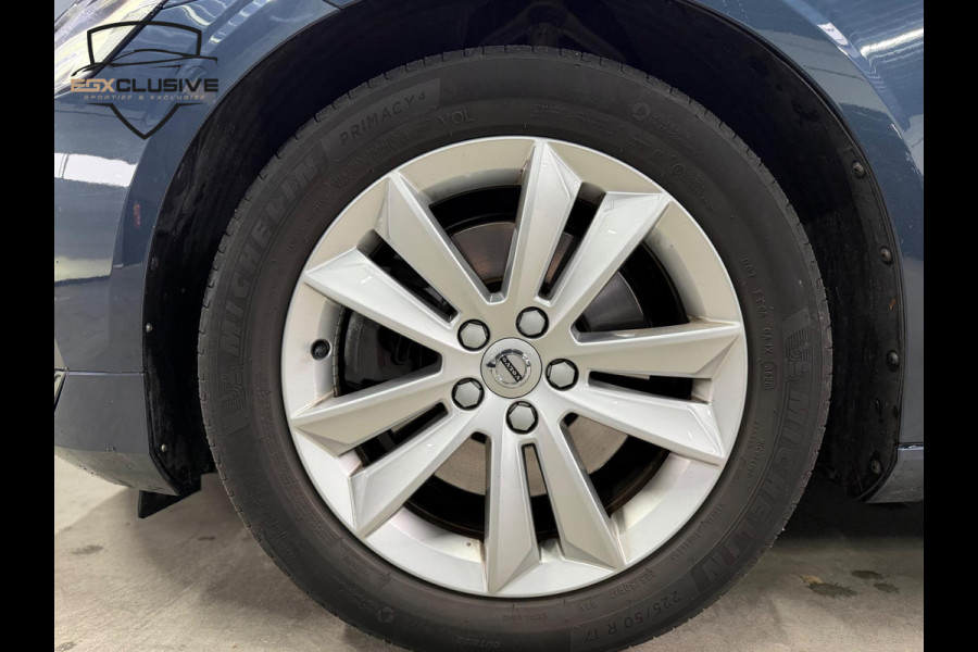 Volvo V60 2.0 B4 Momentum Business | Leder | Adaptive CC |Camera