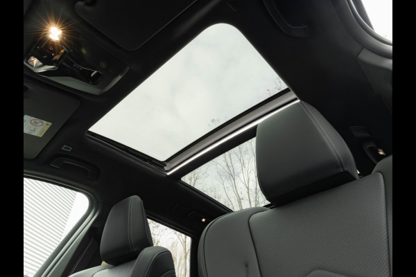 BMW X1 sDrive18i M-Sport Pro - Pano - Memoryzetel - Trekhaak - ACC - Head-Up - Harman Kardon