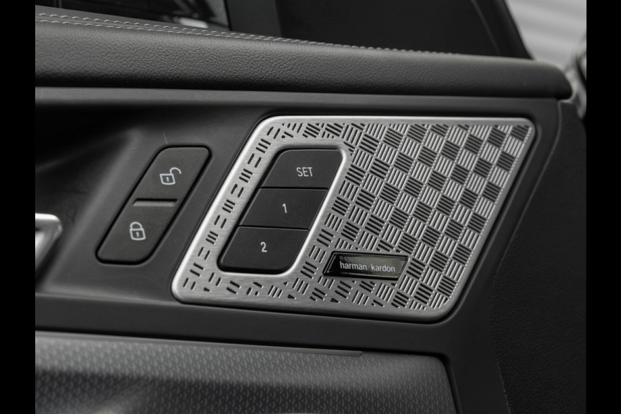 BMW X1 sDrive18i M-Sport Pro - Pano - Memoryzetel - Trekhaak - ACC - Head-Up - Harman Kardon