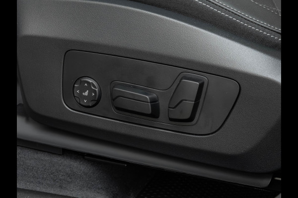 BMW X1 sDrive18i M-Sport Pro - Pano - Memoryzetel - Trekhaak - ACC - Head-Up - Harman Kardon