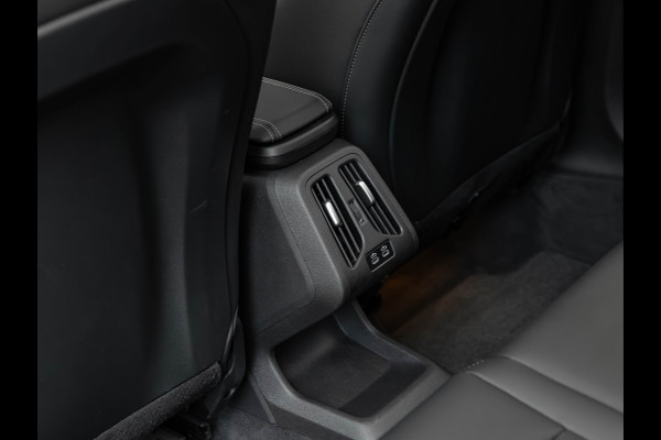 BMW X1 sDrive18i M-Sport Pro - Pano - Memoryzetel - Trekhaak - ACC - Head-Up - Harman Kardon