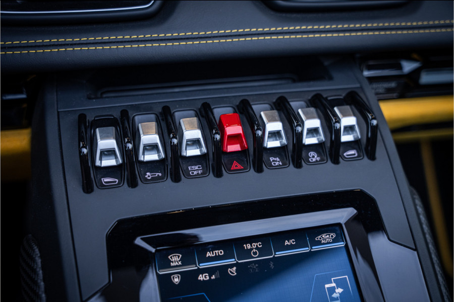 Lamborghini Huracán Evo Spyder 5.2 V10 - Giallo Inti | Dealer O.H. | Lift | Sensonum