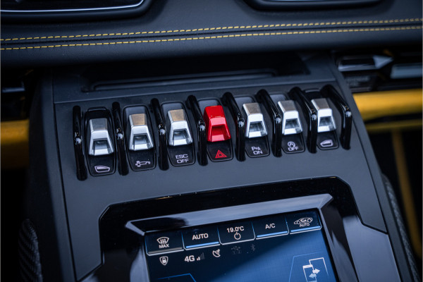 Lamborghini Huracán Evo Spyder 5.2 V10 - Giallo Inti | Dealer O.H. | Lift | Sensonum