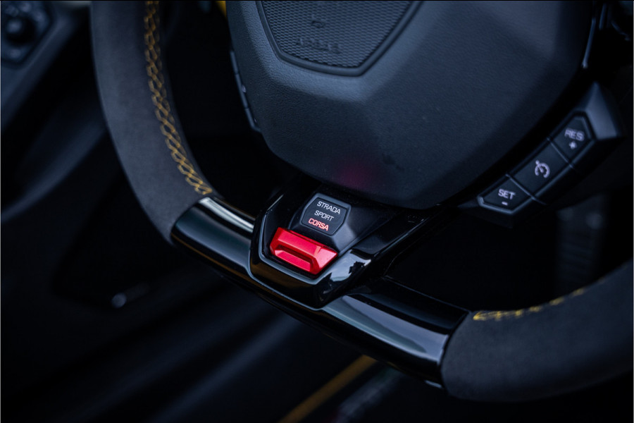 Lamborghini Huracán Evo Spyder 5.2 V10 - Giallo Inti | Dealer O.H. | Lift | Sensonum