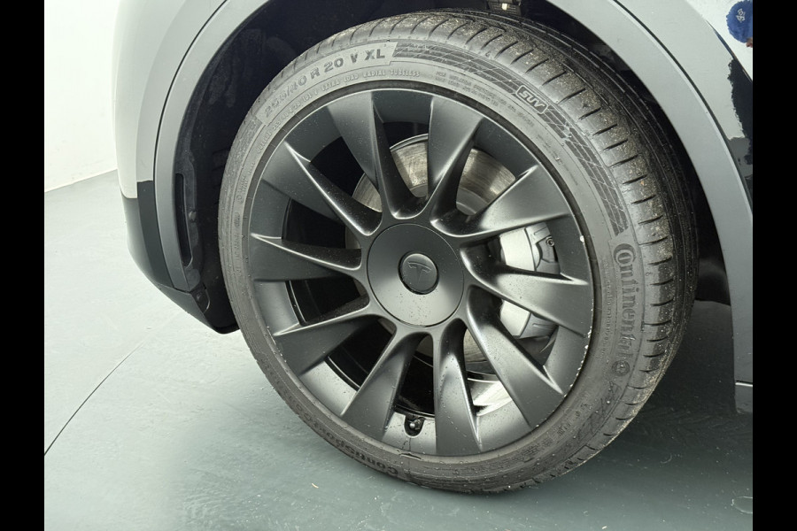 Tesla Model Y RWD LFP-Accu SOH 97% Lmv 20" Warmtepomp Adap.Cruise Navi Ecc Camera's Panoramadak Autopilot Stoel+Stuur+Achterbank Verwarming Elek.Achterklep Dodehoek detector Draadloze telefoonlader Origineel Nederlandse Auto