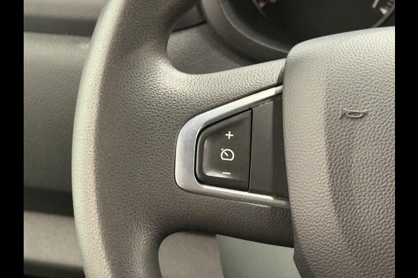 Renault Master T35 2.3 dCi 145PK Energy Bakwagen Meubelbak Laadklep Airco Navi Cruise Control