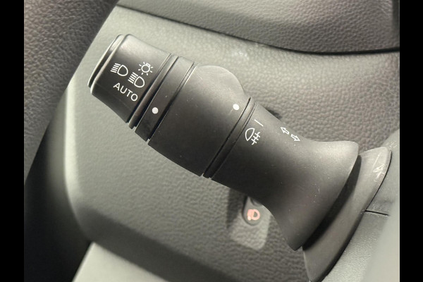 Renault Master T35 2.3 dCi 145PK Energy Bakwagen Meubelbak Laadklep Airco Navi Cruise Control
