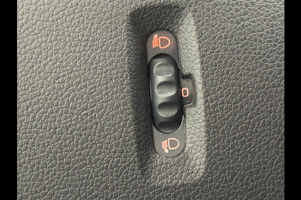 Renault Master T35 2.3 dCi 145PK Energy Bakwagen Meubelbak Laadklep Airco Navi Cruise Control