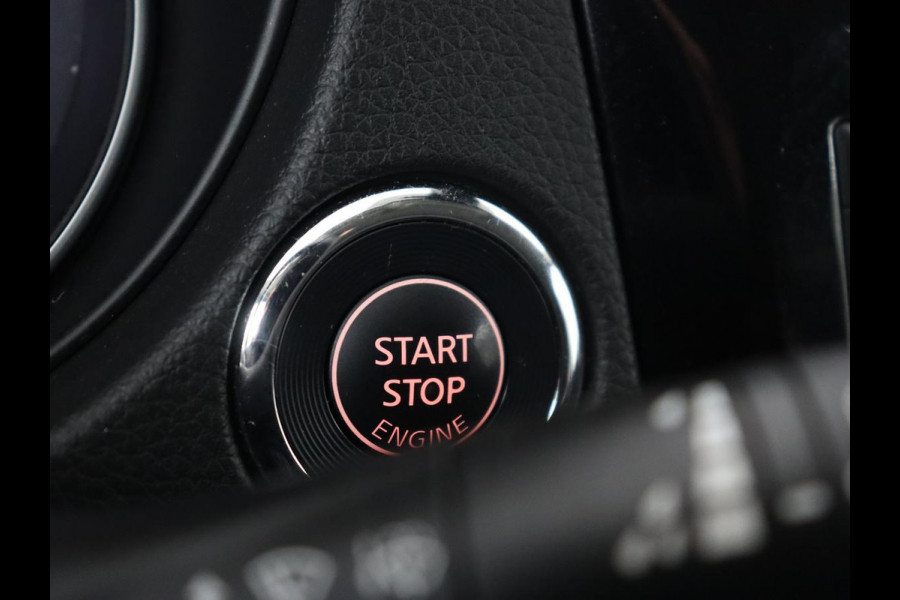 Nissan QASHQAI 1.6 N-Connecta | 163pk | Panoramadak | Trekhaak | 360 Camera | Navigatie | Keyless | Climate control | Bluetooth | Cruise control
