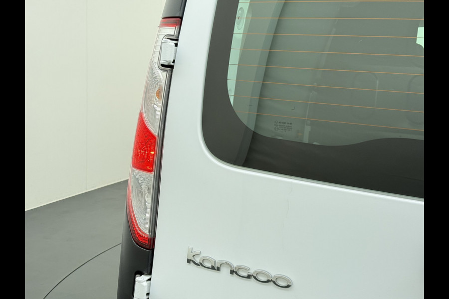 Renault Kangoo 1.5 Blue dCi 80 Comfort, Trekhaak, Navigatie, 6 bak, Cruise Control