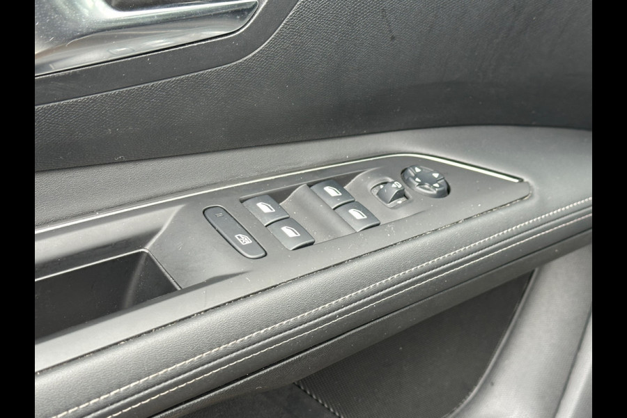 Peugeot 3008 1.6 PureTech Blue Lease Premium MEMO/CAMERA/ NAVI