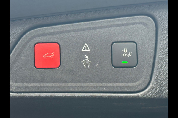 Peugeot 3008 1.6 PureTech Blue Lease Premium MEMO/CAMERA/ NAVI