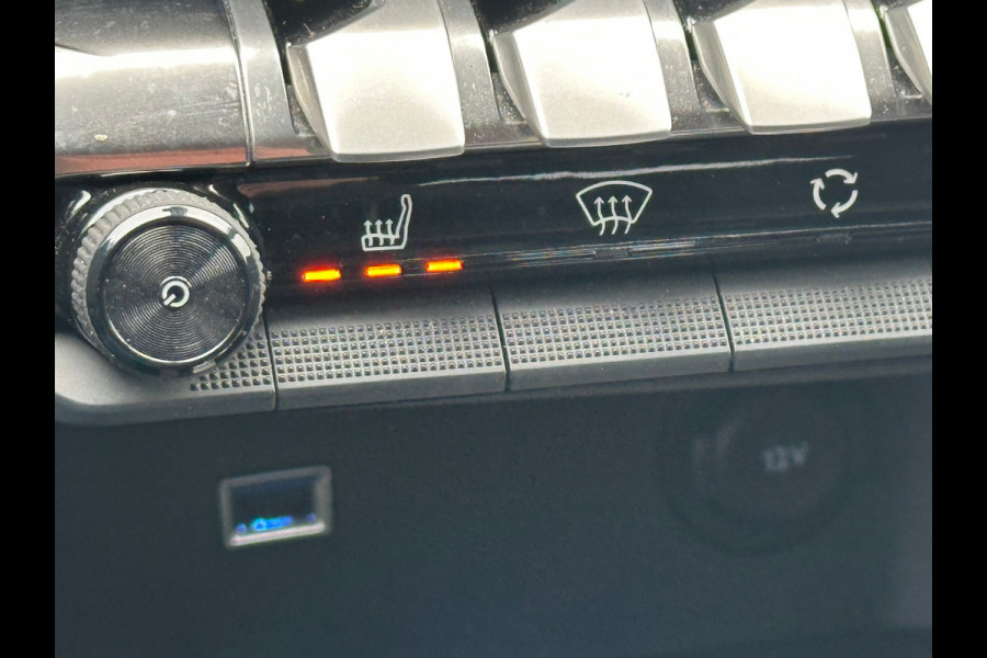 Peugeot 3008 1.6 PureTech Blue Lease Premium MEMO/CAMERA/ NAVI