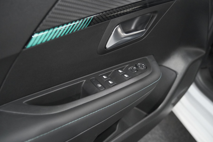Peugeot 208 PureTech 100 Allure Pack | Camera | Apple Carplay | Stoelverwarming | Parkeersensoren