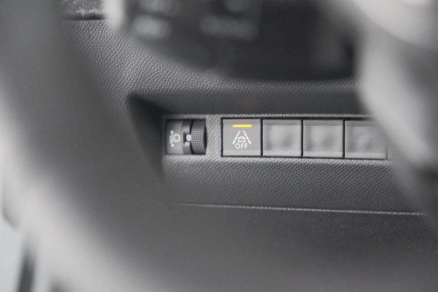 Peugeot 208 PureTech 100 Allure Pack | Camera | Apple Carplay | Stoelverwarming | Parkeersensoren