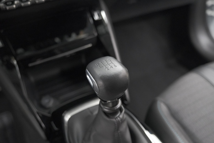 Peugeot 208 PureTech 100 Allure Pack | Camera | Apple Carplay | Stoelverwarming | Parkeersensoren