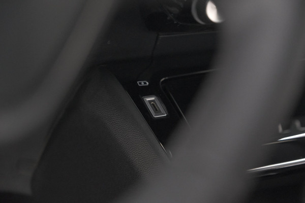 Peugeot 208 PureTech 100 Allure Pack | Camera | Apple Carplay | Stoelverwarming | Parkeersensoren