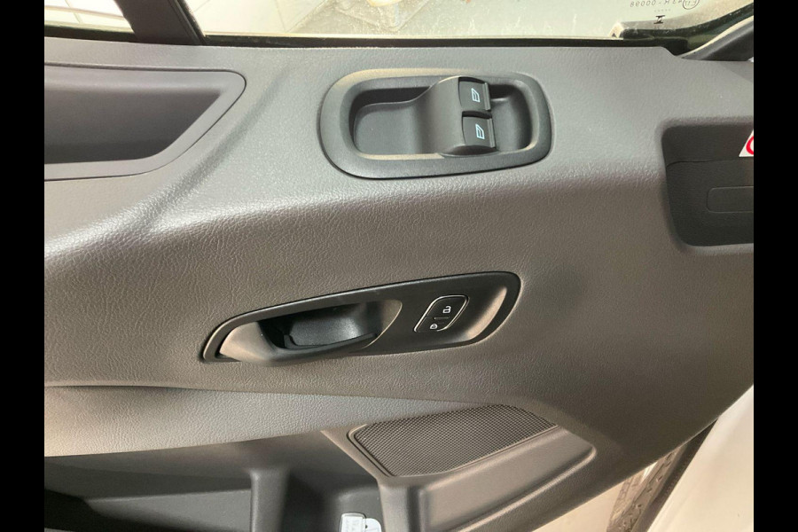 Ford Transit 350 2.0 TDCI L3H2 Trend 130pk | Navigatie Pack | Safety en Comfort Pack | Trekhaak