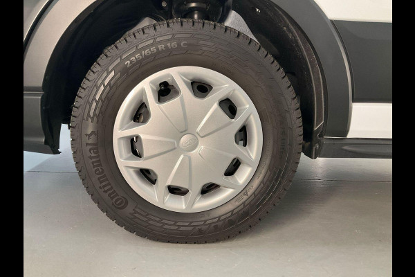 Ford Transit 350 2.0 TDCI L3H2 Trend 130pk | Navigatie Pack | Safety en Comfort Pack | Trekhaak