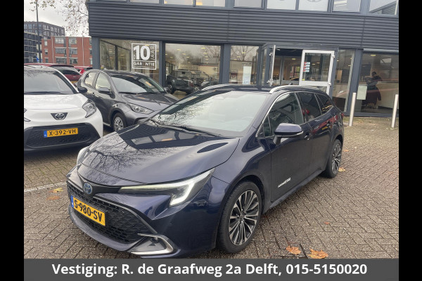 Toyota Corolla Touring Sports 1.8 Hybrid First Edition | DEMO | Parkeersensoren | Elektrische kofferbak | Navigatie |