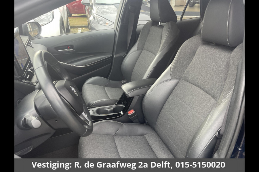 Toyota Corolla Touring Sports 1.8 Hybrid First Edition | DEMO | Parkeersensoren | Elektrische kofferbak | Navigatie |