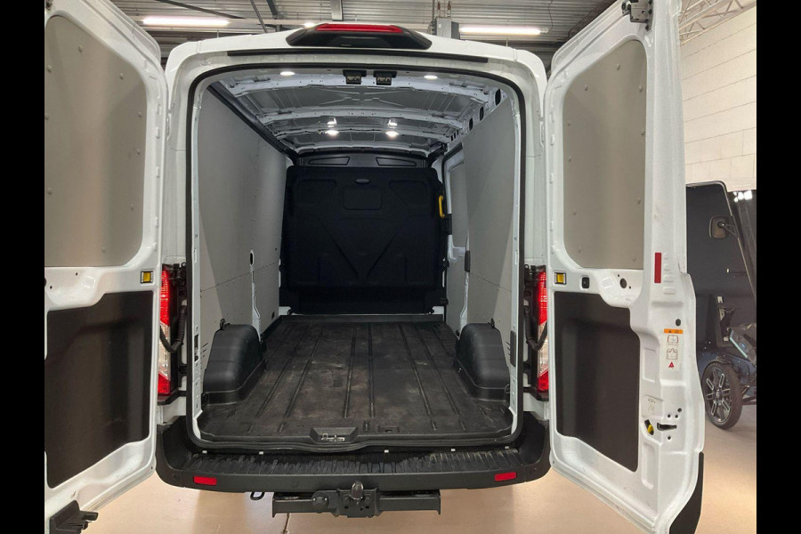 Ford Transit 350 2.0 TDCI L3H2 Trend 130pk | Safety Comfort-pakket | Navigatie Pack | Trekhaak | Adaptieve Cruise | BLIS