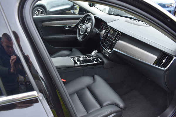 Volvo V90 T8 AWD 390PK Plug-in Hybrid Inscription | H&K | ACC | BLIS | Trekhaak | Camera | Stuurverwarming | Leder