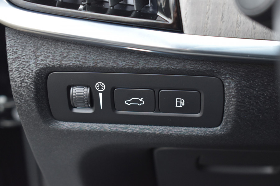 Volvo V90 T8 AWD 390PK Plug-in Hybrid Inscription | H&K | ACC | BLIS | Trekhaak | Camera | Stuurverwarming | Leder