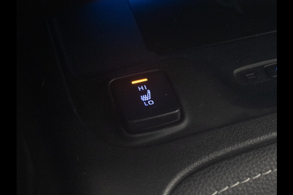 Toyota Corolla Touring Sports 1.8 Hybrid Business Plus Sport (NAVI,CLIMATE,CRUISE,CAMERA,LED,PDC,GETINT,SPORTSTOELEN,LM VELGEN)