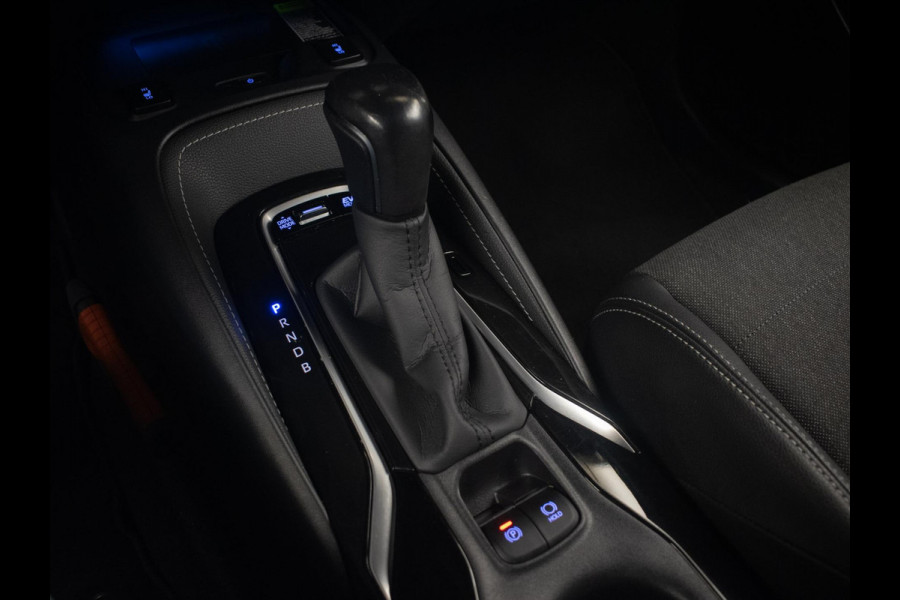 Toyota Corolla Touring Sports 1.8 Hybrid Business Plus Sport (NAVI,CLIMATE,CRUISE,CAMERA,LED,PDC,GETINT,SPORTSTOELEN,LM VELGEN)