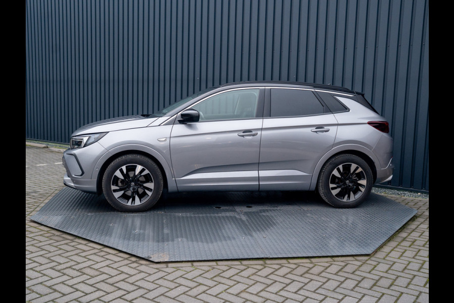 Opel Grandland 1.2 Turbo GS Line | Trekhaak afnb. | Matrix Led | Stoel & Stuur verw. | Prijs Rijklaar!!