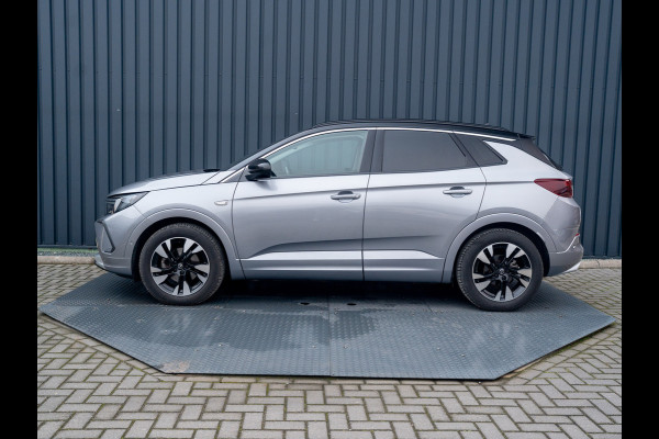 Opel Grandland 1.2 Turbo GS Line | Trekhaak afnb. | Matrix Led | Stoel & Stuur verw. | Prijs Rijklaar!!