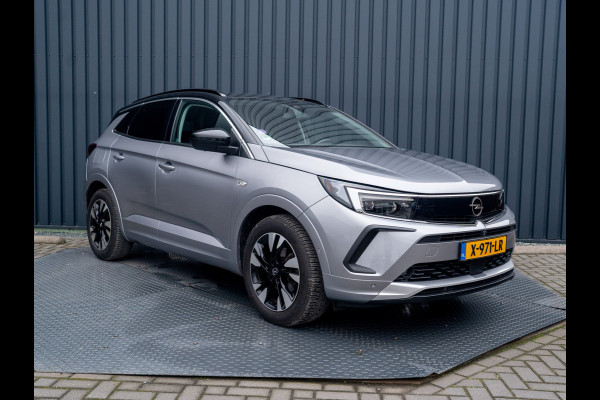 Opel Grandland 1.2 Turbo GS Line | Trekhaak afnb. | Matrix Led | Stoel & Stuur verw. | Prijs Rijklaar!!